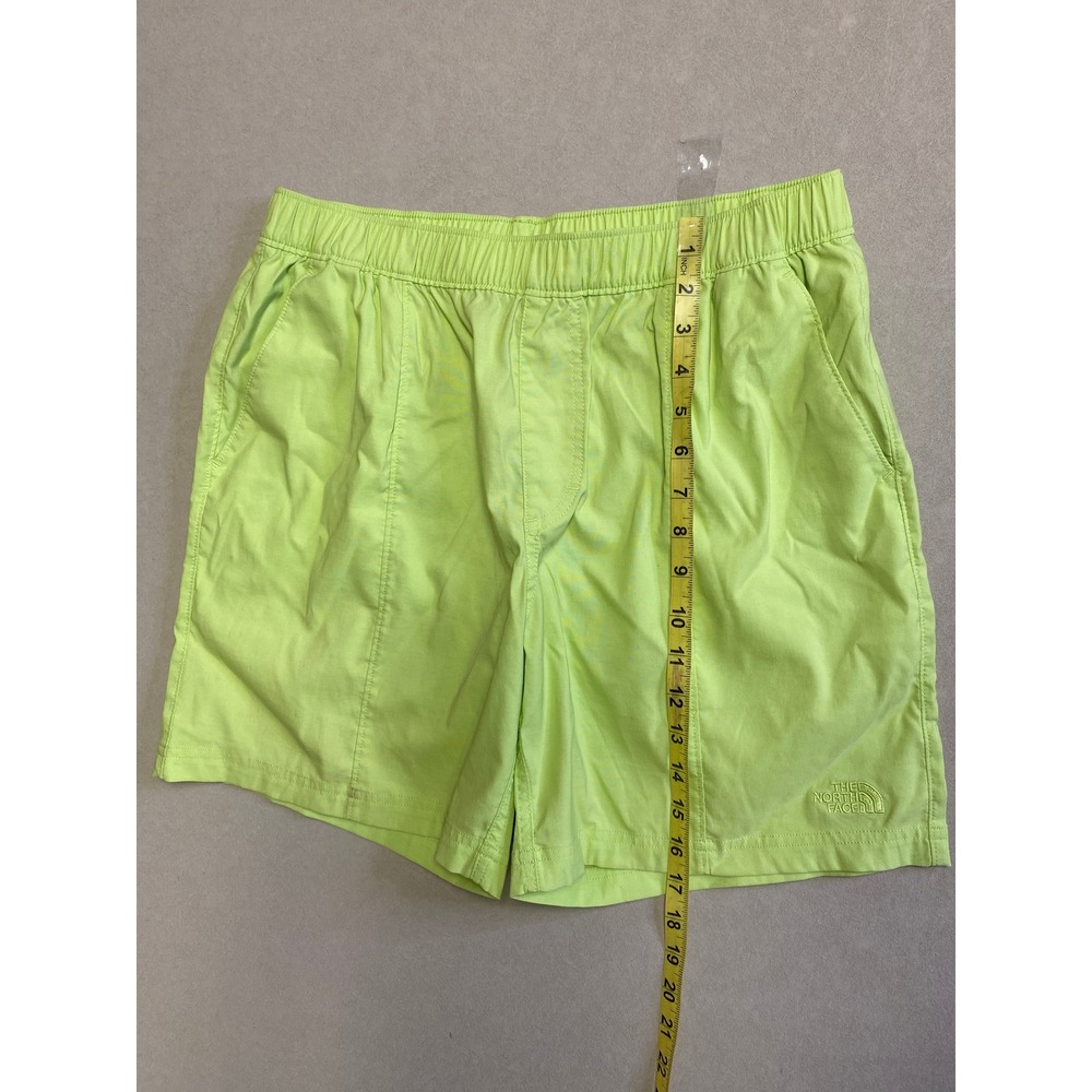 The North Face Class V Shorts Mens Medium Lime Green Nylon Stretch Hiking 7in